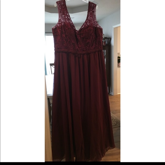 kennedy Blue Dresses & Skirts - BRIDESMAIDS DRESS Size 22 from Kennedy Blue